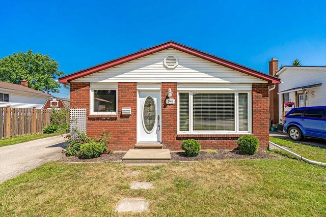 1064 10th St E, House detached with 3 bedrooms, 2 bathrooms and 3 parking in Owen Sound ON | Image 1