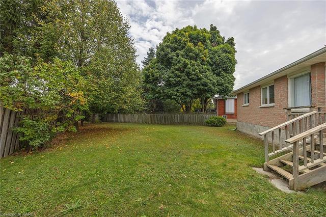 724 Muirfield Crescent, House detached with 3 bedrooms, 2 bathrooms and 6 parking in Kingston ON | Image 46