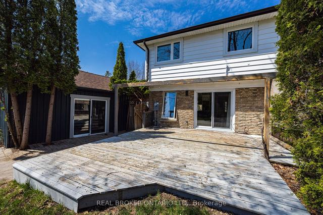 3360 Silverado Dr, House semidetached with 3 bedrooms, 3 bathrooms and 8 parking in Mississauga ON | Image 33