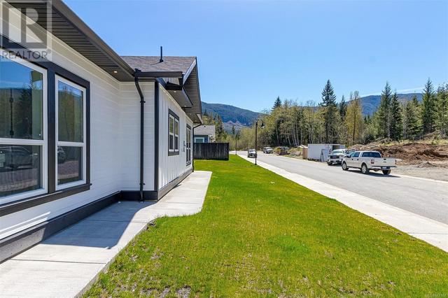 140 Maplewood Rise, House detached with 3 bedrooms, 2 bathrooms and 4 parking in Lake Cowichan BC | Image 42