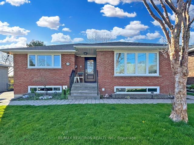 130 Broadlands Blvd, House detached with 3 bedrooms, 2 bathrooms and 8 parking in Toronto ON | Image 34