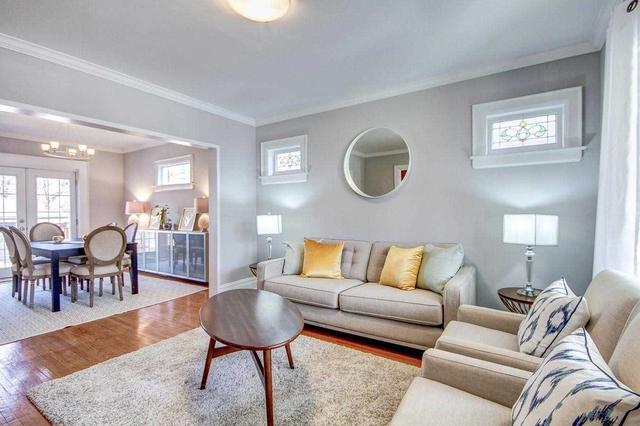 129 Dewhurst Blvd, House semidetached with 3 bedrooms, 2 bathrooms and 5 parking in Toronto ON | Image 33