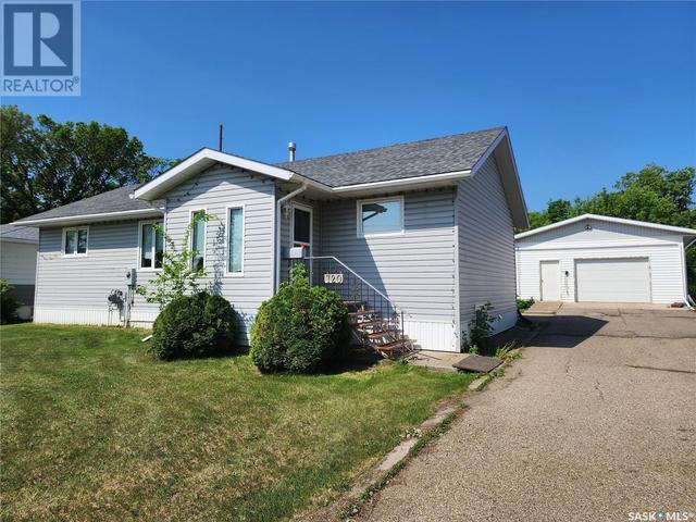 720 Stella Street, House detached with 3 bedrooms, 1 bathrooms and null parking in Grenfell SK | Image 2