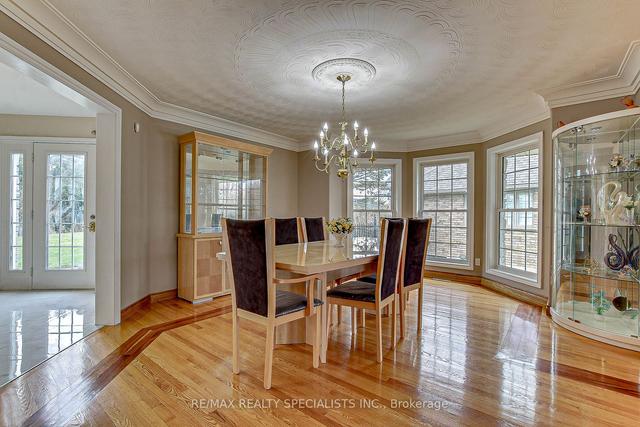 15 Royal York Crt, House detached with 3 bedrooms, 4 bathrooms and 8 parking in Brant ON | Image 3
