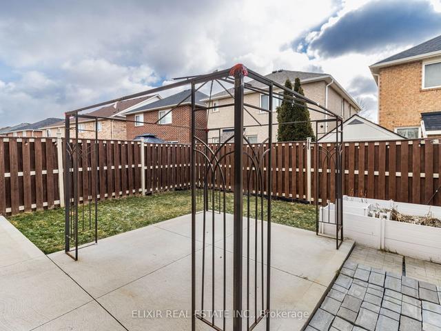 48 Hollingsworth Circ, House semidetached with 4 bedrooms, 4 bathrooms and 4 parking in Brampton ON | Image 30