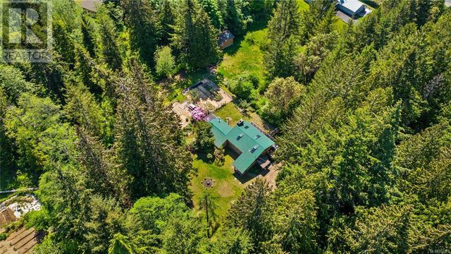 500 Smelt Bay Rd, House detached with 4 bedrooms, 2 bathrooms and 4 parking in Strathcona B BC | Image 36