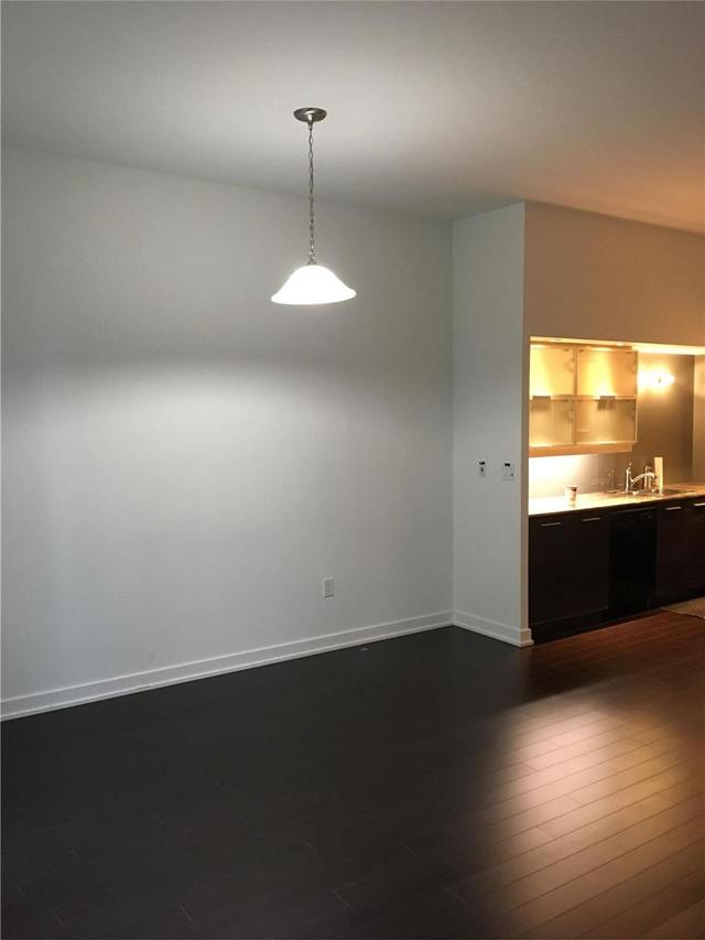 g15 - 18 Telegram Mews, Townhouse with 3 bedrooms, 3 bathrooms and 2 parking in Toronto ON | Image 7