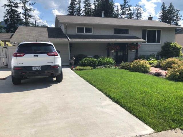 5782 Locke Dr, House detached with 2 bedrooms, 2 bathrooms and 8 parking in Coldstream BC | Image 1