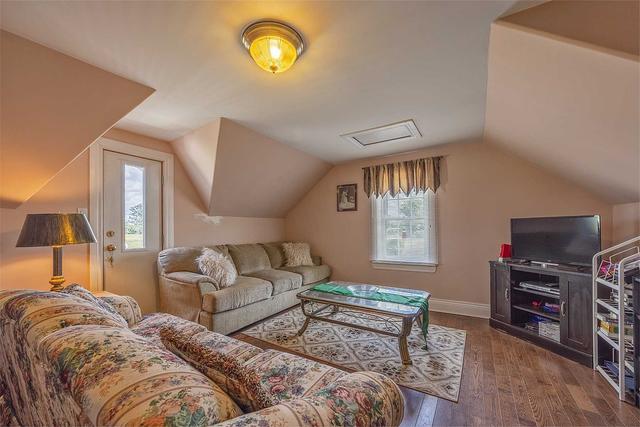 480 Newburgh Rd, House detached with 3 bedrooms, 3 bathrooms and 8 parking in Greater Napanee ON | Image 28