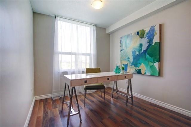 802 - 10 Edgecliff Gfwy, Condo with 2 bedrooms, 1 bathrooms and 1 parking in Toronto ON | Image 13