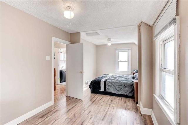 172 London St N, House detached with 2 bedrooms, 1 bathrooms and 2 parking in Hamilton ON | Image 10