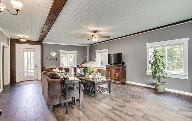 1736 Kirkfield Rd, House detached with 2 bedrooms, 2 bathrooms and 8 parking in Kawartha Lakes ON | Image 36