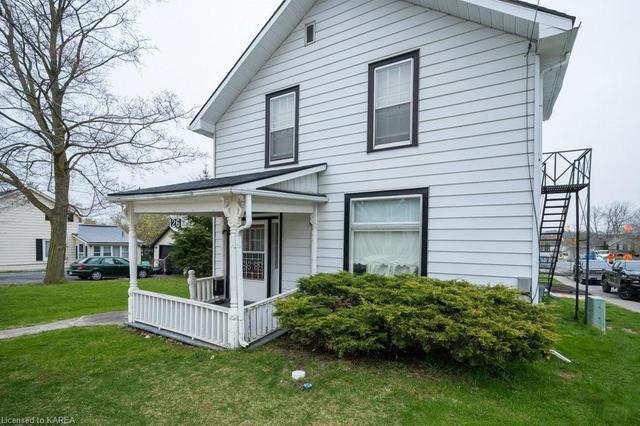 126 Dundas Street W, House detached with 4 bedrooms, 2 bathrooms and 4 parking in Greater Napanee ON | Image 41