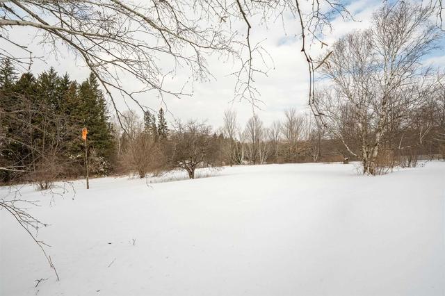 277 Meadowview Rd, House detached with 3 bedrooms, 3 bathrooms and 15 parking in Kawartha Lakes ON | Image 32