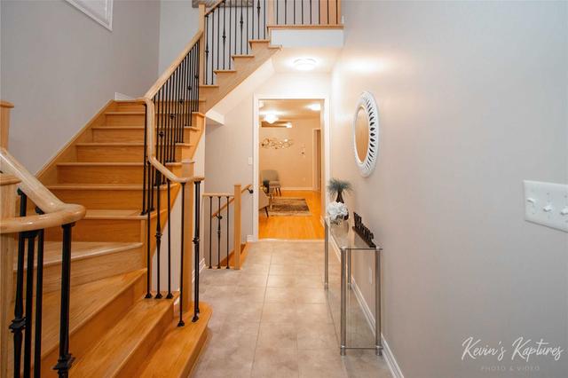 20 Greendale Ave, House detached with 4 bedrooms, 3 bathrooms and 4 parking in Whitchurch Stouffville ON | Image 12