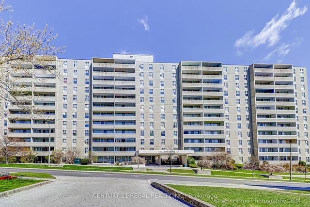 901 - 2 Glamorgan Ave, Condo with 2 bedrooms, 1 bathrooms and 1 parking in Toronto ON | Image 1