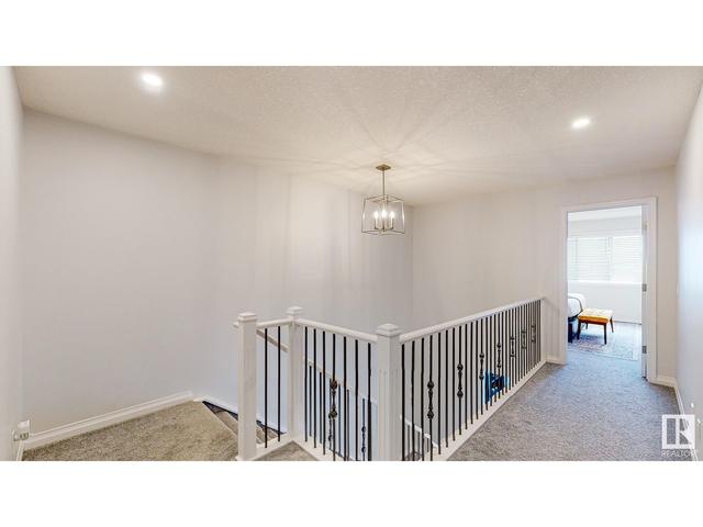 2644 Donaghey Cr Sw, House detached with 5 bedrooms, 4 bathrooms and null parking in Edmonton AB | Image 15