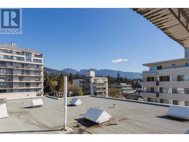 102 - 1750 Esquimalt Avenue, Condo with 2 bedrooms, 1 bathrooms and 1 parking in West Vancouver BC | Image 20