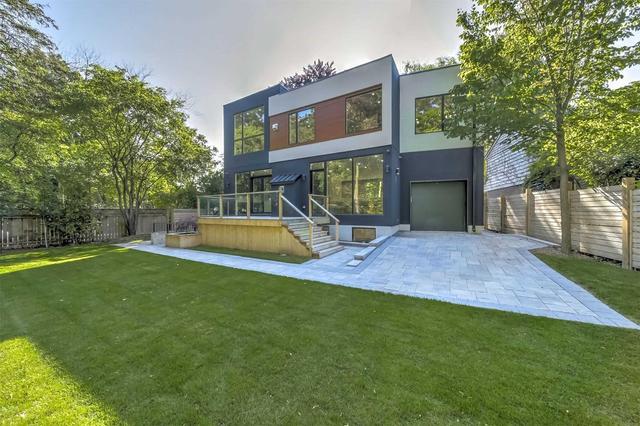 30 Plateau Cres, House detached with 4 bedrooms, 6 bathrooms and 6 parking in Toronto ON | Image 20