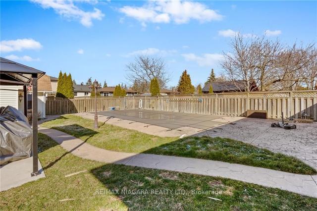 111 Sherman Dr, House detached with 2 bedrooms, 2 bathrooms and 3 parking in St. Catharines ON | Image 29