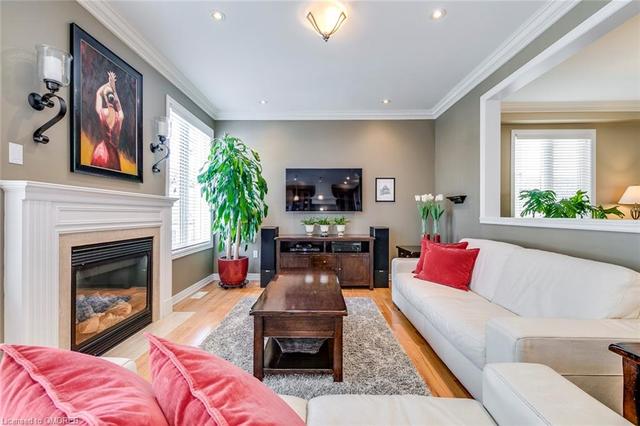 2465 North Ridge Trail, House detached with 4 bedrooms, 2 bathrooms and 4 parking in Oakville ON | Image 11