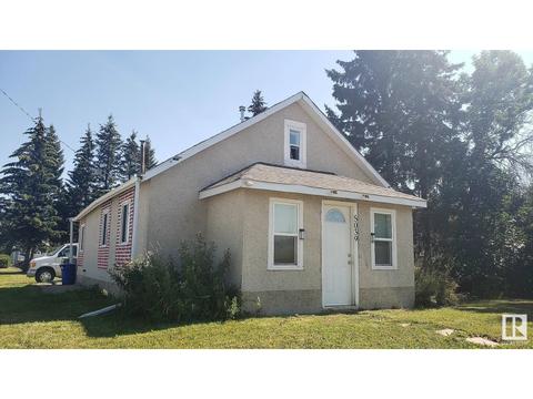 5039 50 St, House detached with 3 bedrooms, 1 bathrooms and null parking in Warburg AB | Card Image