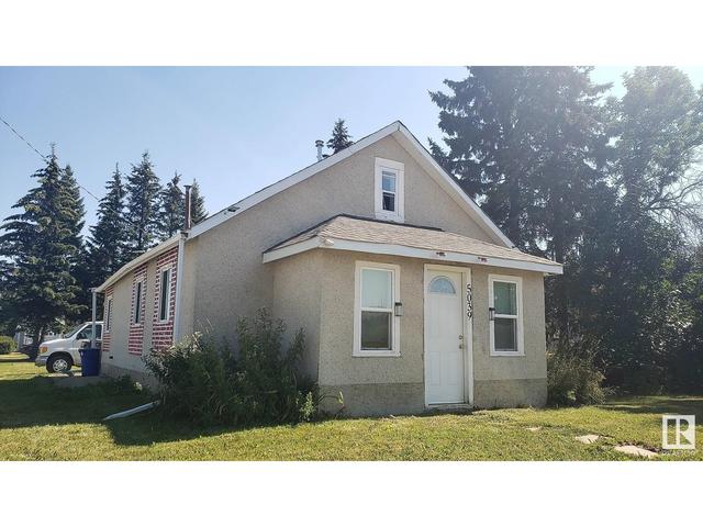 5039 50 St, House detached with 3 bedrooms, 1 bathrooms and null parking in Warburg AB | Image 1