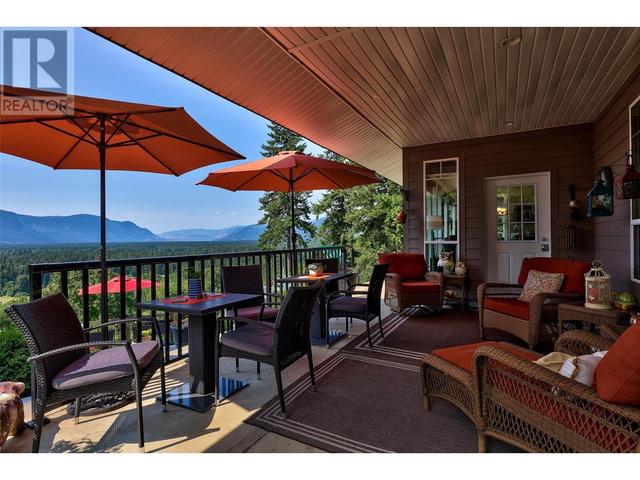 15 - 2481 Squilax Anglemont Road, House detached with 3 bedrooms, 2 bathrooms and 2 parking in Columbia Shuswap F BC | Image 17