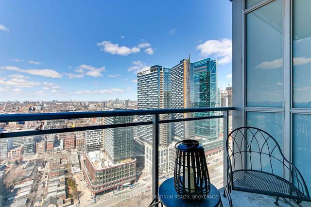 3901 - 15 Iceboat Terr, Condo with 1 bedrooms, 1 bathrooms and 0 parking in Toronto ON | Image 13