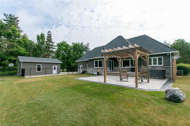 084552 Sideroad 6, House detached with 5 bedrooms, 3 bathrooms and 8 parking in Meaford ON | Image 35