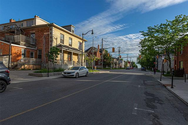 181 Sydenham St, Home with 2 bedrooms, 3 bathrooms and 0 parking in Kingston ON | Image 27
