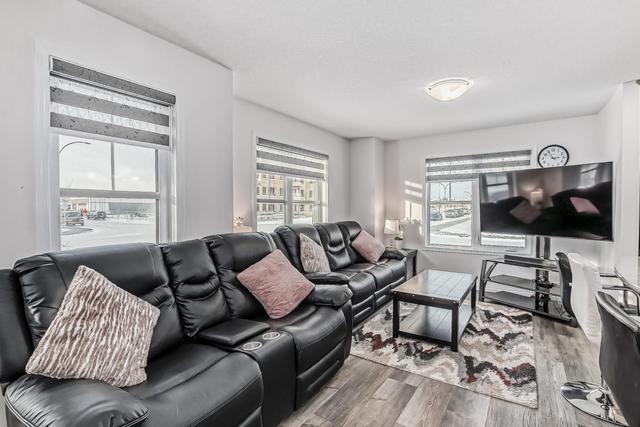 268 Carrington Way Nw, Home with 3 bedrooms, 2 bathrooms and 2 parking in Calgary AB | Image 20