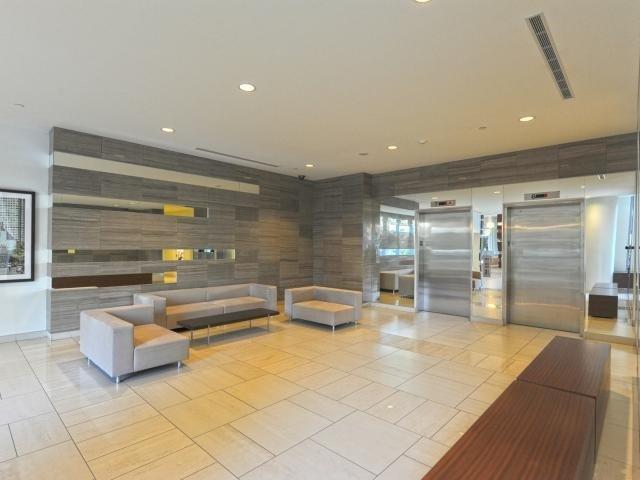 Sph#101 - 112 George St, Condo with 2 bedrooms, 3 bathrooms and 2 parking in Toronto ON | Image 2