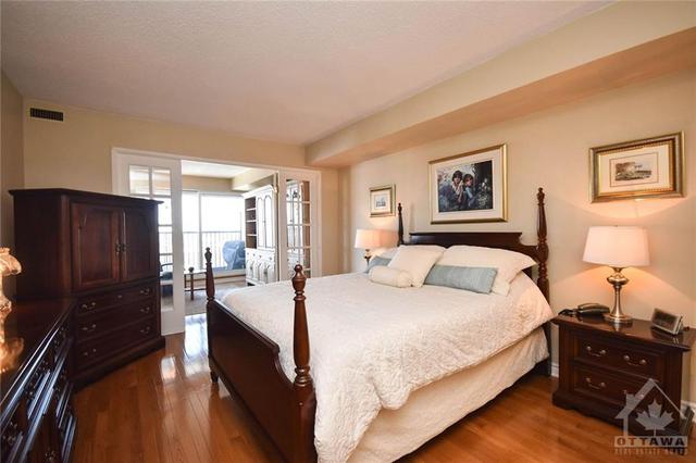 545 St Laurent Boulevard, Condo with 1 bedrooms, 1 bathrooms and 1 parking in Ottawa ON | Image 11