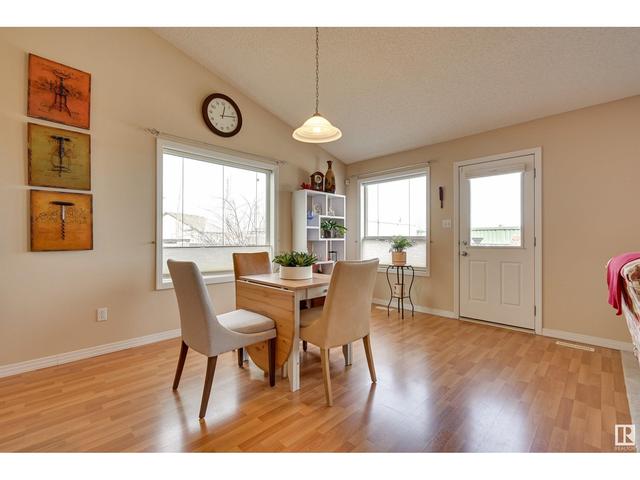 2121 Garnett Pl Nw, House detached with 4 bedrooms, 3 bathrooms and 4 parking in Edmonton AB | Image 9