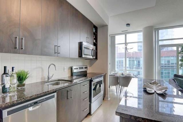 s828 - 112 George St, Condo with 2 bedrooms, 2 bathrooms and 1 parking in Toronto ON | Image 11