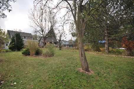80 Cousins Dr, House detached with 4 bedrooms, 2 bathrooms and 2 parking in Aurora ON | Image 9