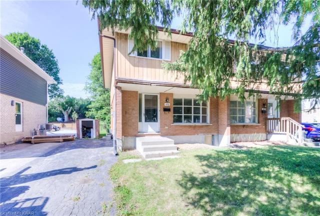 439a Midwood Crescent, House semidetached with 4 bedrooms, 1 bathrooms and 3 parking in Waterloo ON | Image 1