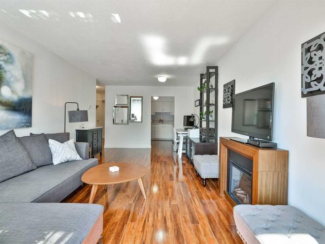 408 - 928 Millwood Rd, Condo with 1 bedrooms, 1 bathrooms and 1 parking in Toronto ON | Image 8