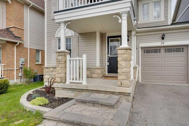 31 Succession Cres, House attached with 3 bedrooms, 4 bathrooms and 3 parking in Barrie ON | Image 34