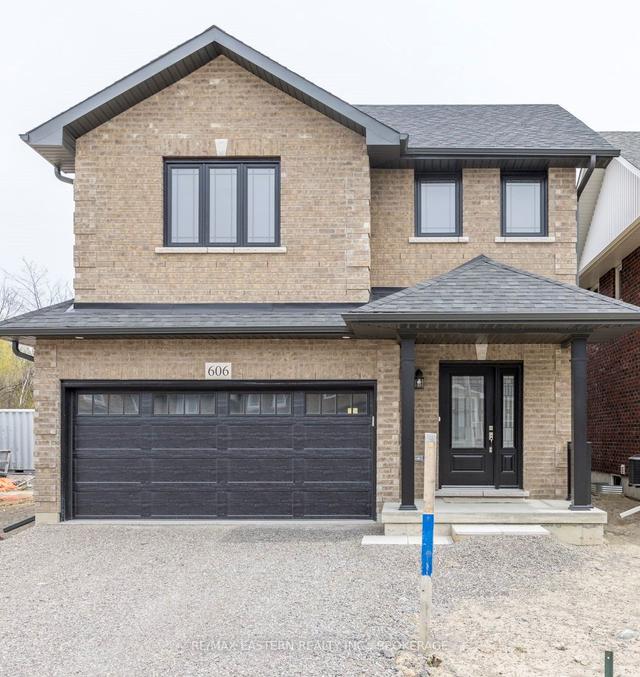 606 Lemay Grve, House detached with 5 bedrooms, 4 bathrooms and 6 parking in Peterborough ON | Image 1