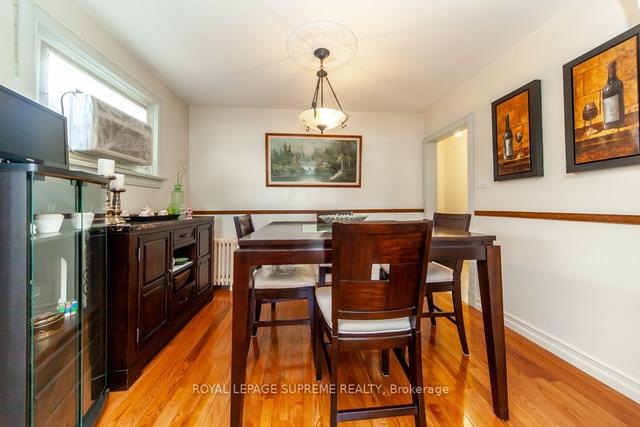 187 Cameron Ave, House detached with 2 bedrooms, 2 bathrooms and 4 parking in Toronto ON | Image 2