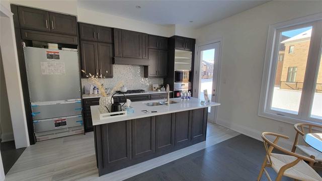 2427 Saw Whet Blvd, House detached with 4 bedrooms, 6 bathrooms and 6 parking in Oakville ON | Image 27