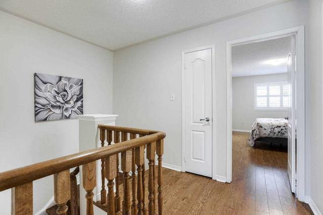 3564 Southwick St, House semidetached with 3 bedrooms, 3 bathrooms and 3 parking in Mississauga ON | Image 13