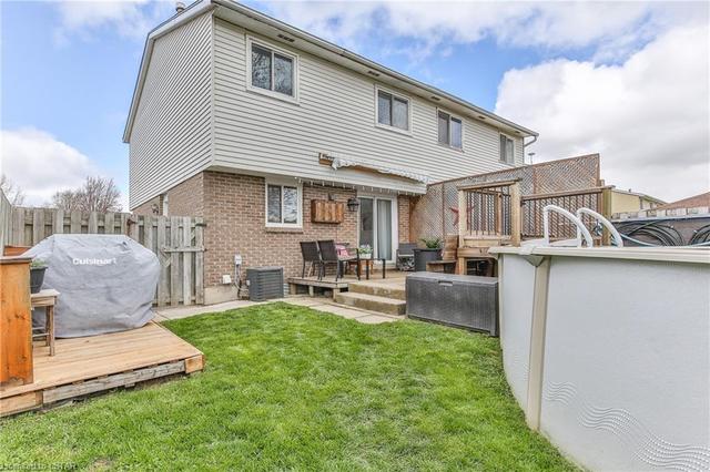 105 Maple Avenue, House semidetached with 4 bedrooms, 1 bathrooms and null parking in Stratford ON | Image 35