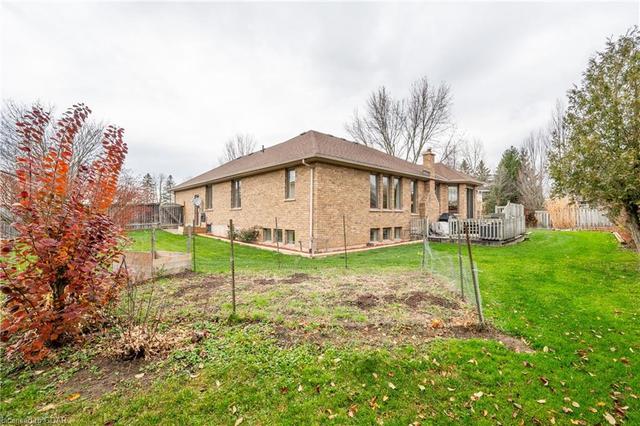 288 Forest Glen Drive, House detached with 3 bedrooms, 2 bathrooms and 6 parking in Wellington North ON | Image 36