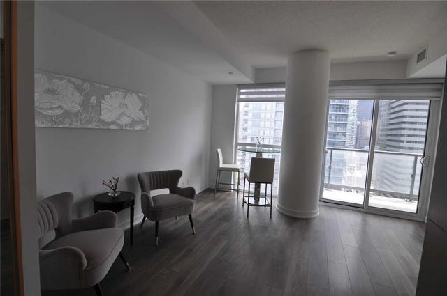 1812 - 87 Peter St, Condo with 1 bedrooms, 1 bathrooms and 0 parking in Toronto ON | Image 6