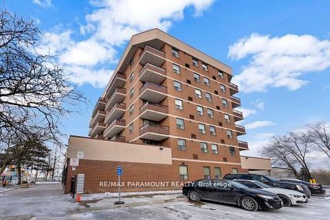303 - 1881 Jane St, Condo with 3 bedrooms, 2 bathrooms and 1 parking in Toronto ON | Card Image