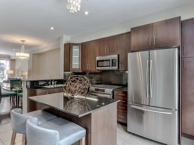 29 Nease Lane, Townhouse with 3 bedrooms, 3 bathrooms and 2 parking in Vaughan ON | Image 9