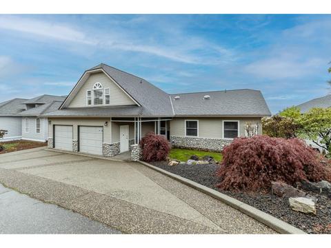 35790 Canterbury Avenue, House detached with 4 bedrooms, 3 bathrooms and 3 parking in Abbotsford BC | Card Image